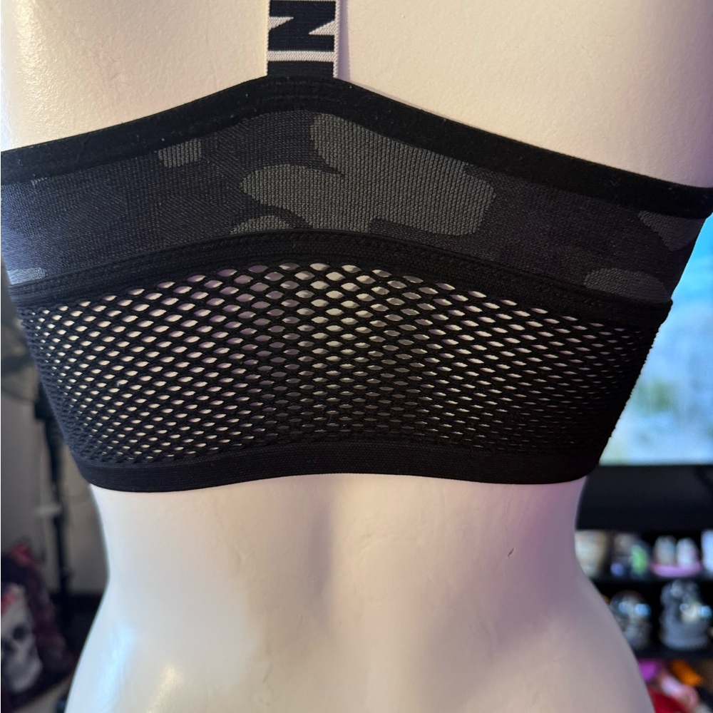 PINK Victoria's Secret Black Camo Seamless Bralette with Mesh Band - Picture 5 of 9